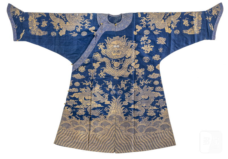 An unlined dragon robe from blue silk with woven patterns - 图1